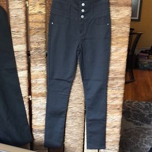 HIGH RISE GREY JEANS. worn once!